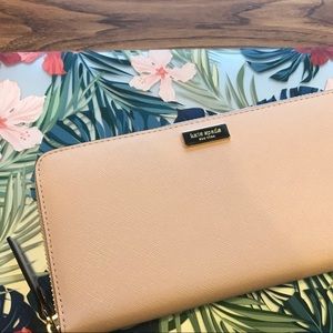 KATE SPADE wallet pale pink